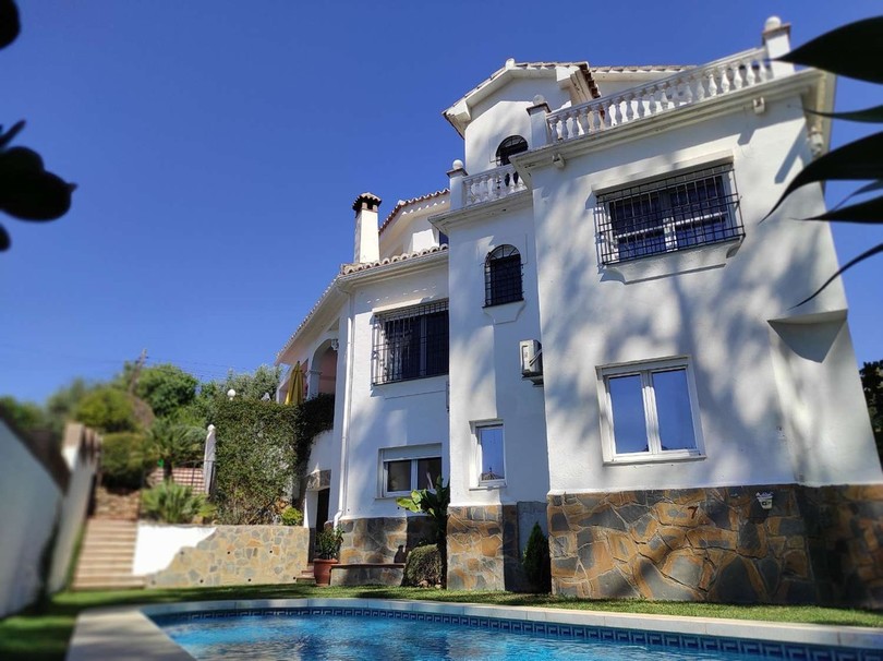 VILLA FOR SALE IN BENALMADENA COSTA DEL SOL