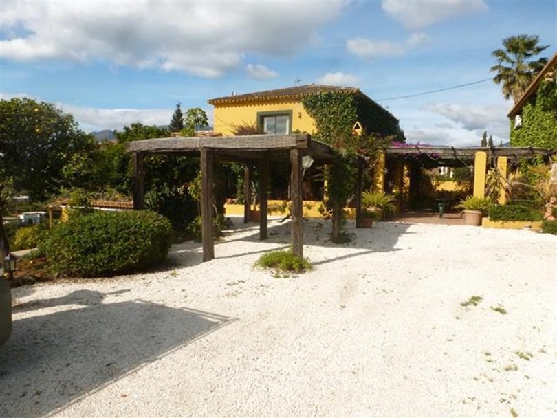 Estepona, Costa del Sol, Málaga, Spain - Villa - Detached