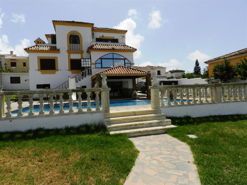 Los Barrios, Costa del Sol, Cádiz, Spain - Villa - Detached