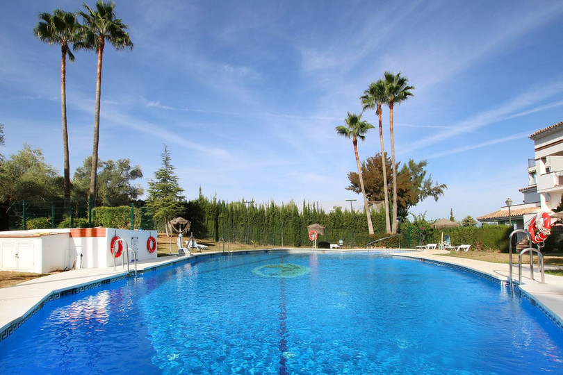 Alhaurín de la Torre, Costa del Sol, Málaga, Spain - Apartment - Middle Floor