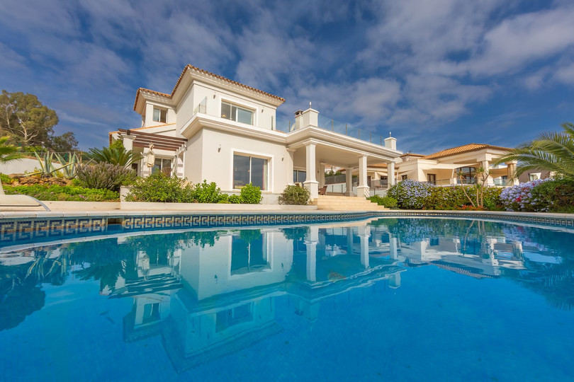 Manilva, Costa del Sol, Málaga, Spain - Villa - Detached