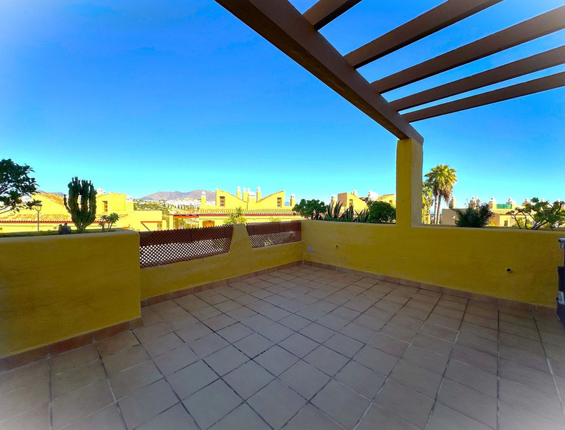 La Duquesa, Costa del Sol, Málaga, Spain - Apartment - Middle Floor