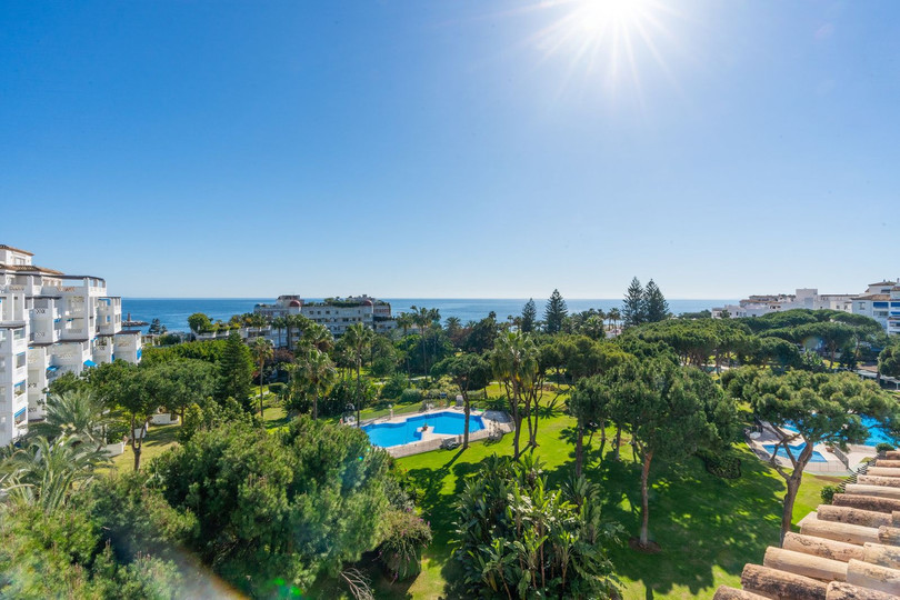 Puerto Banús, Costa del Sol, Málaga, Spain - Apartment - Middle Floor