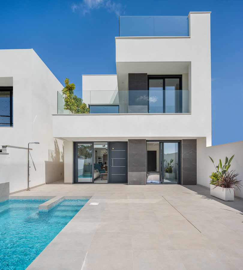 A new detached house on the Costa Blanca to be completed in March 2024. 